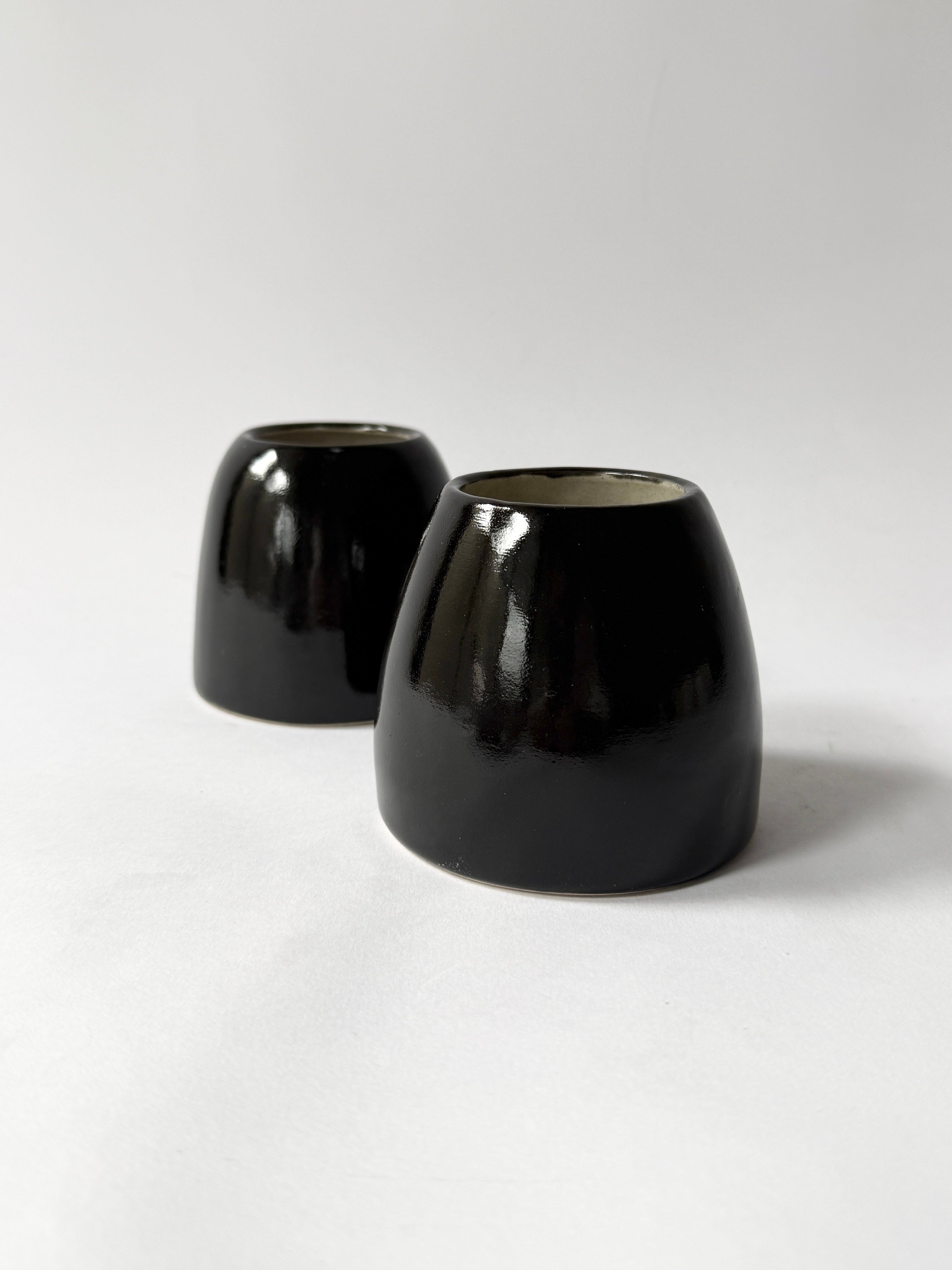 Handcrafted ceramic vases with black glaze and transparent inteior - Fionak