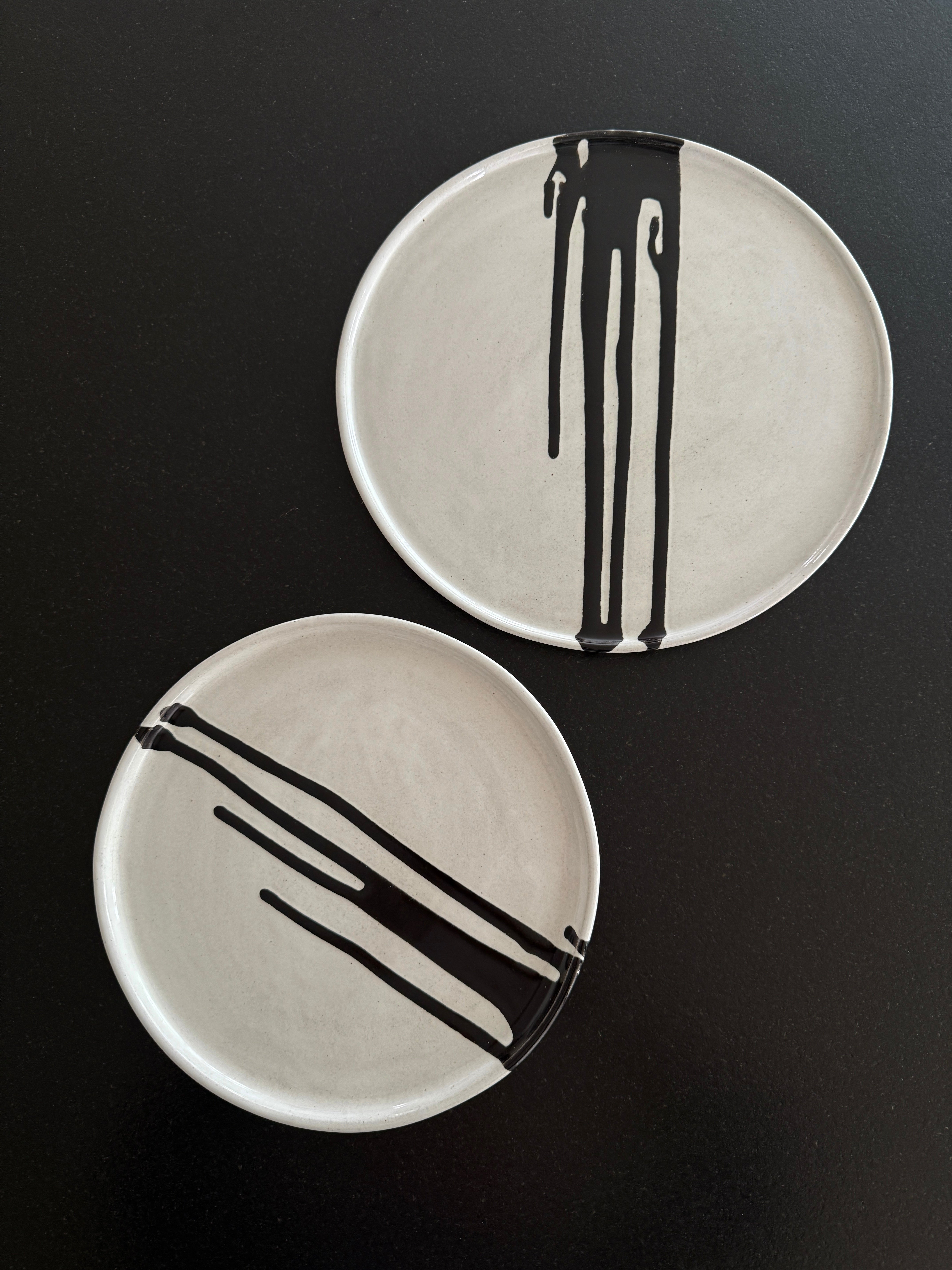 unique gift idea ceramic plates with splatter desogm